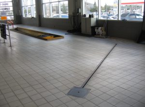 Floor trench clearance drain