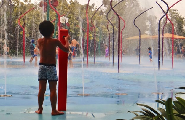 children-playing-in-the-water-park